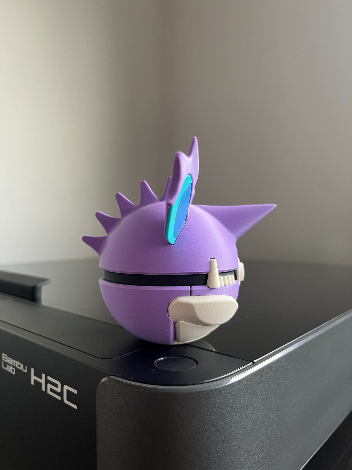Nidoking Monster Ball, right side