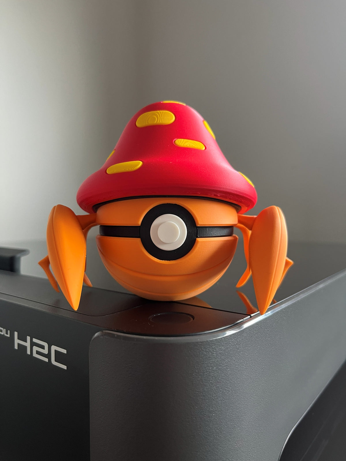 Parasect Monster Ball, front view
