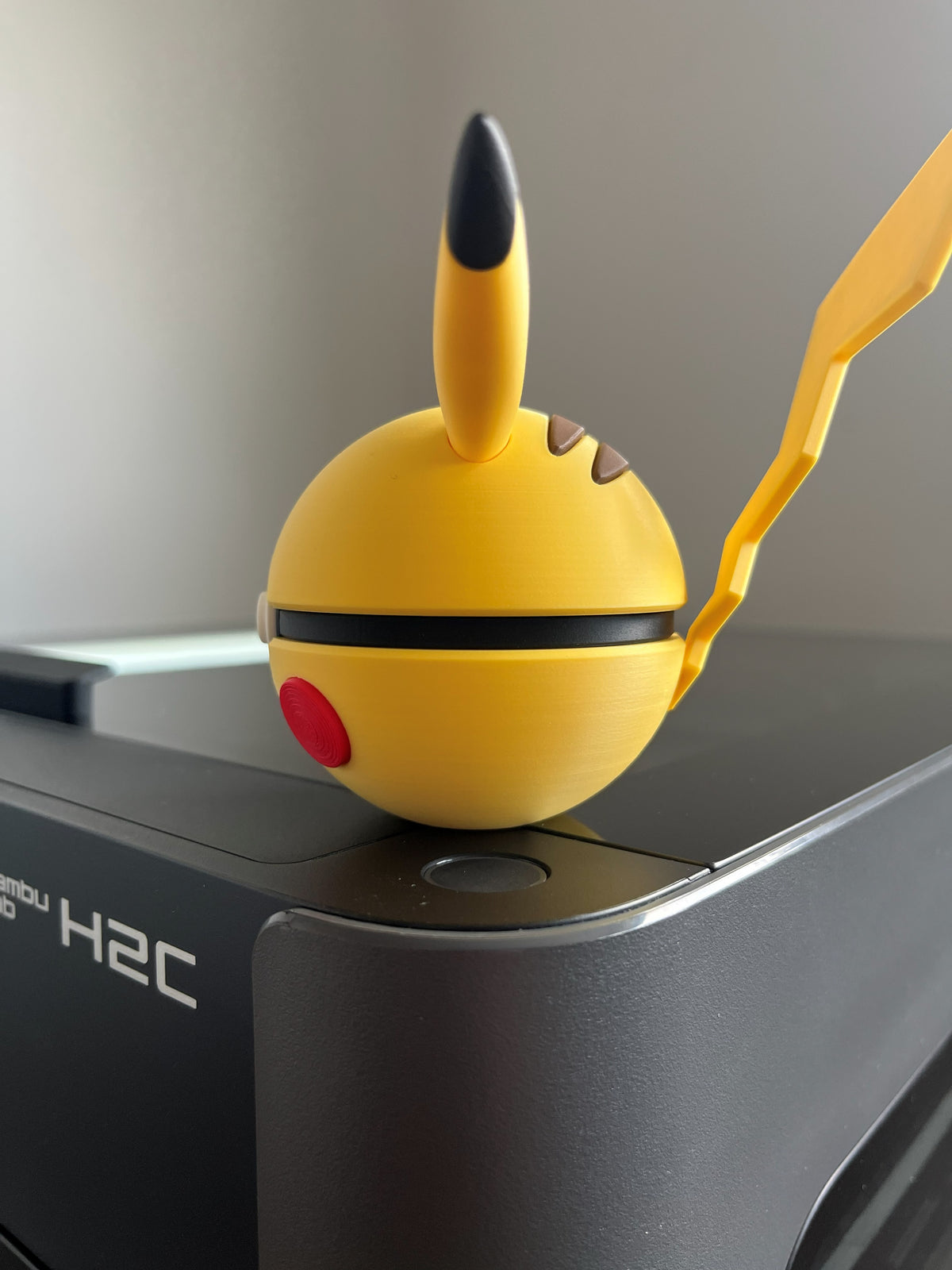Pikachu Monster Ball, left side