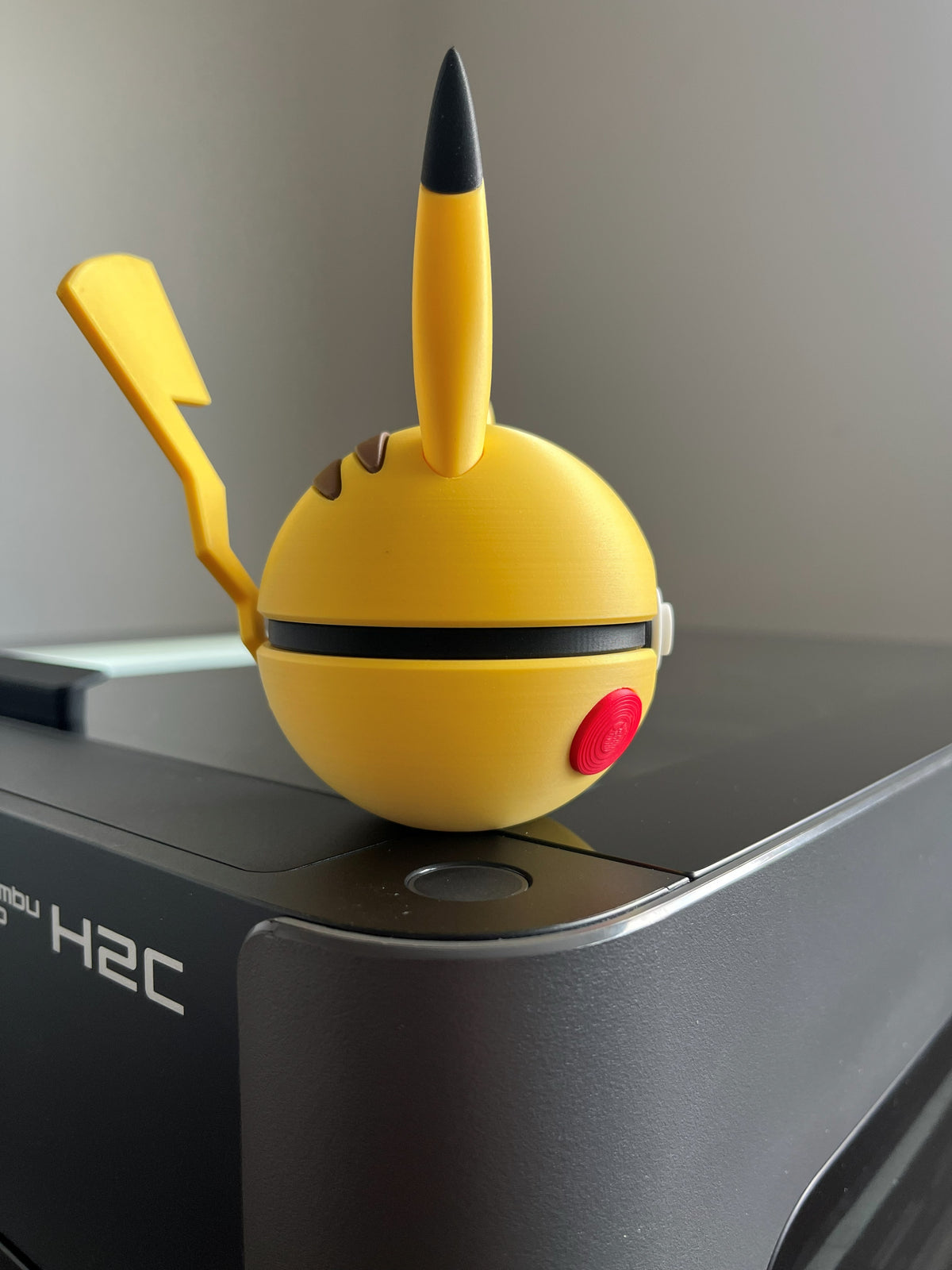 Pikachu Monster Ball, right side