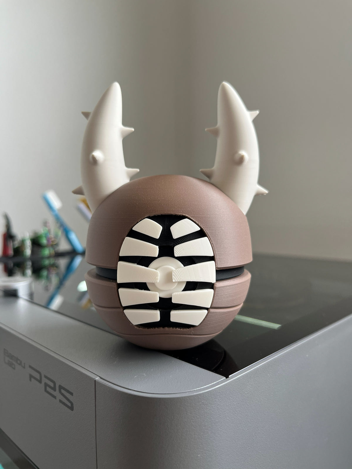 Pinsir Monster Ball, front view