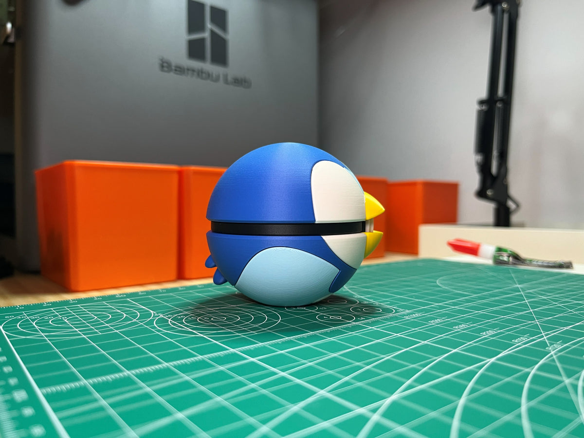 Piplup Monster Ball, right side