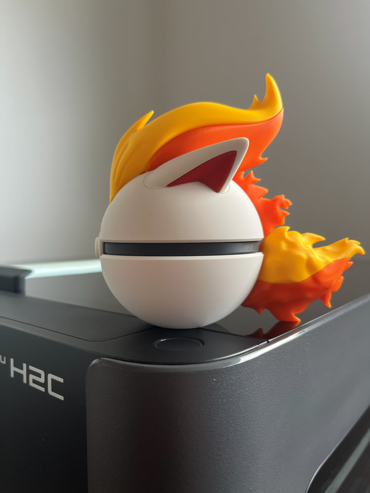 Ponyta Monster Ball, left side