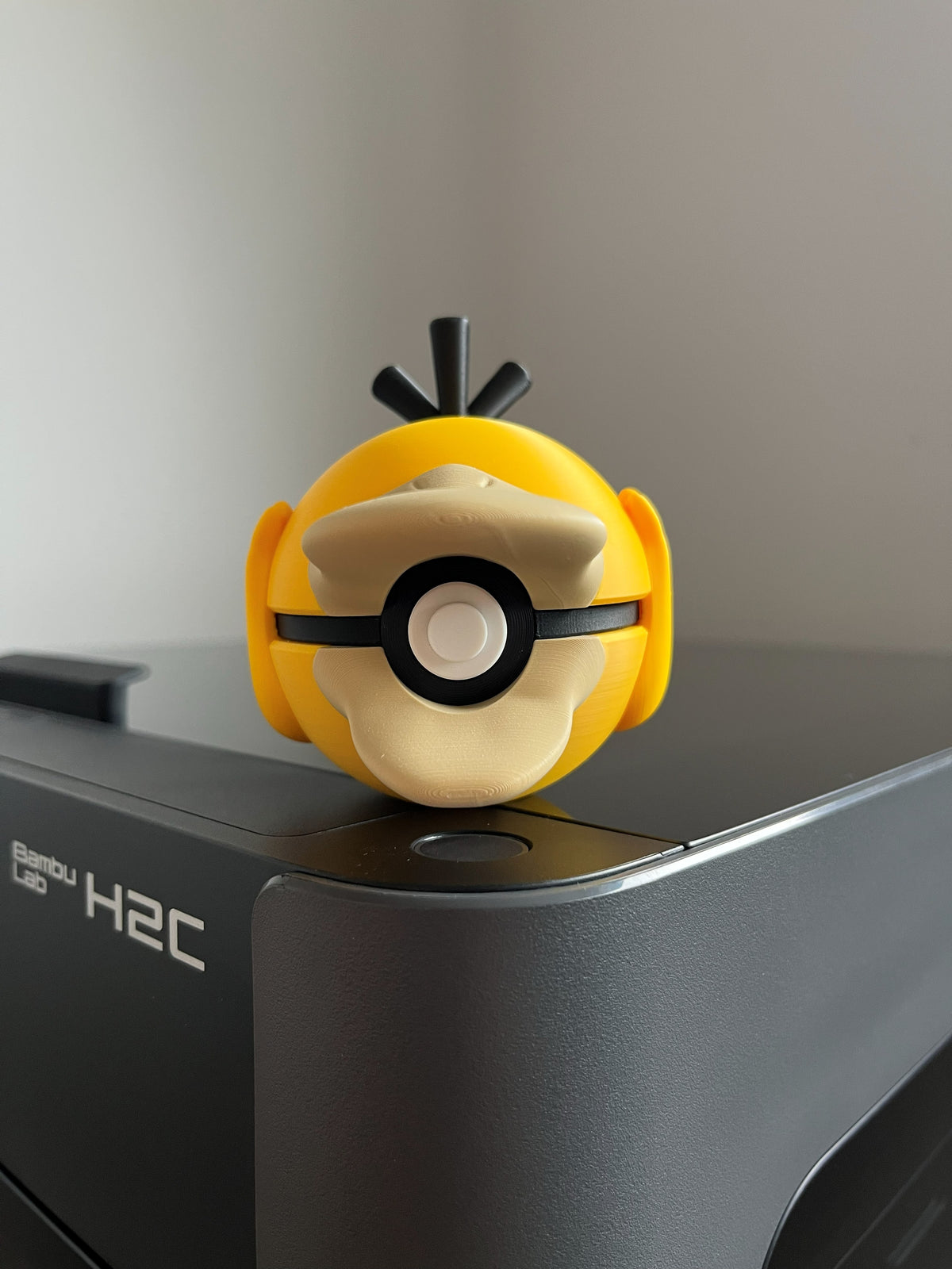 Psyduck Monster Ball, front view