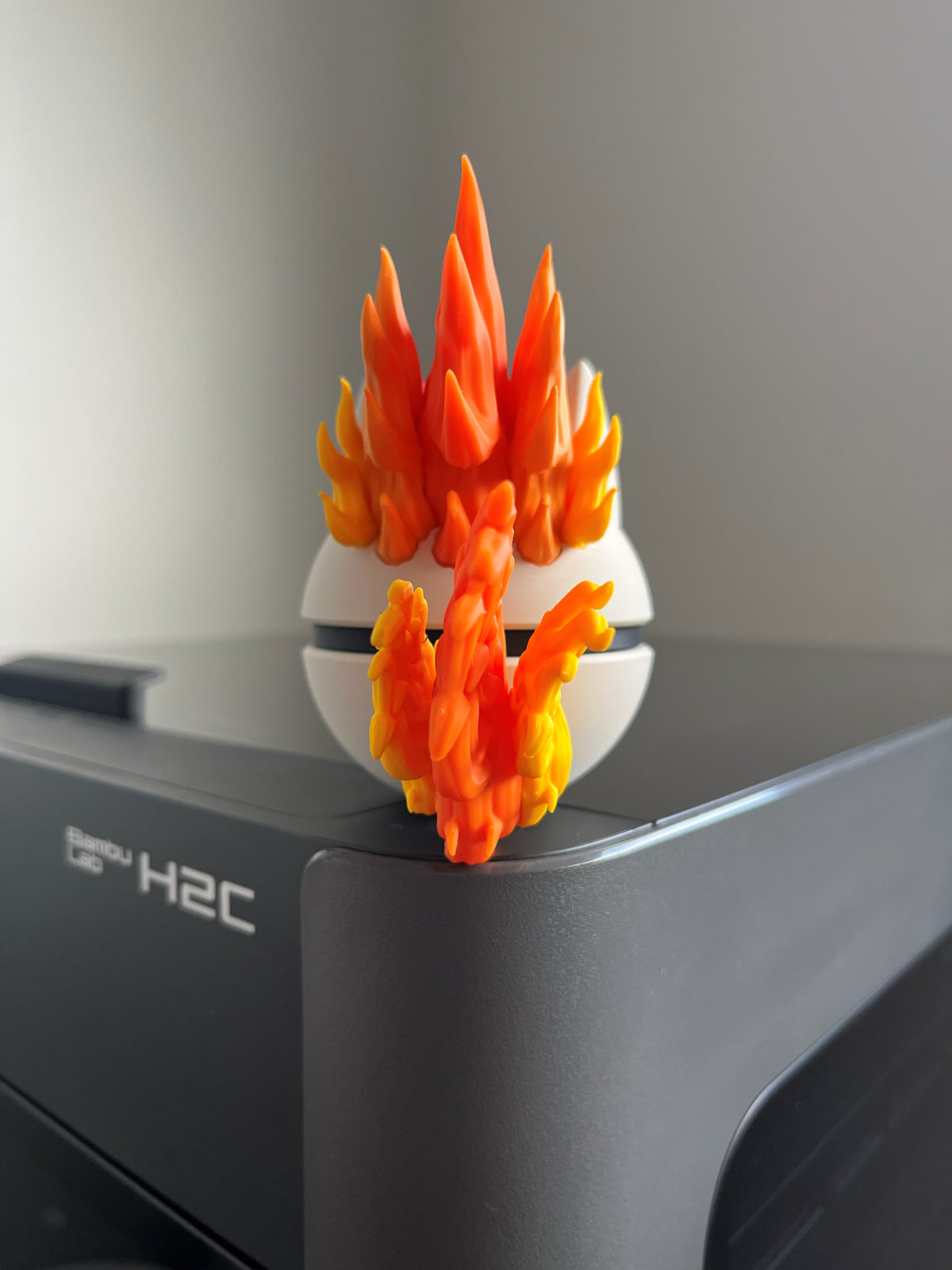 Rapidash Monster Ball, back view