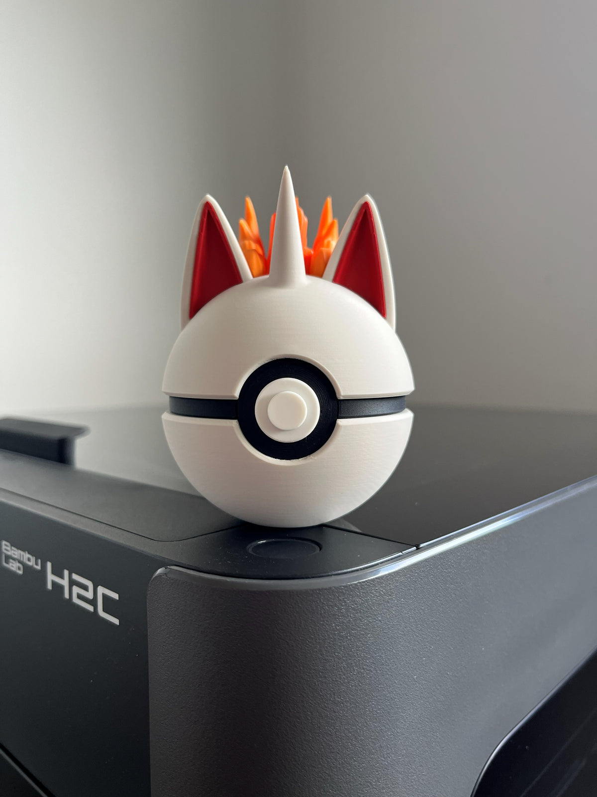Rapidash Monster Ball, front view