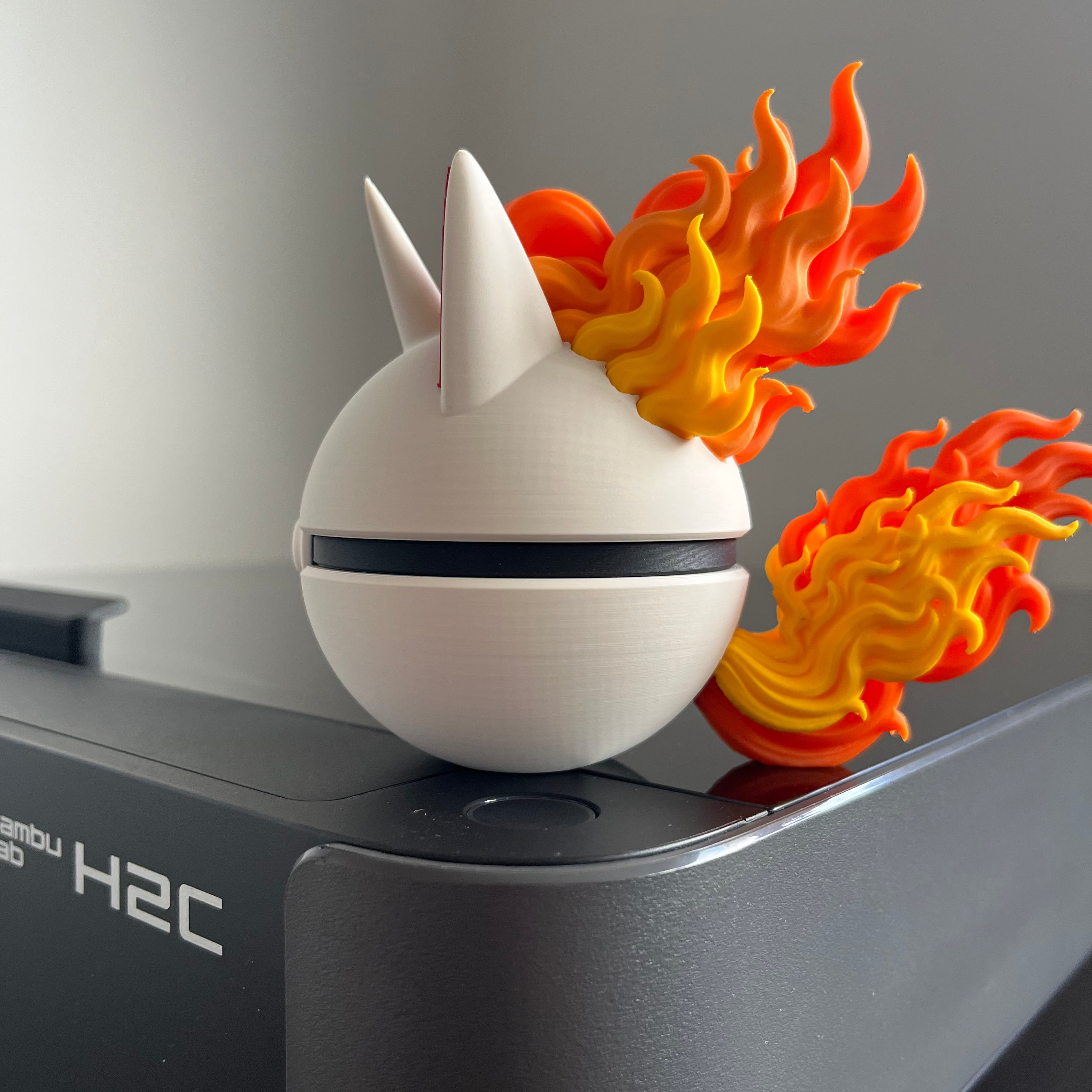 Rapidash Monster Ball, left side