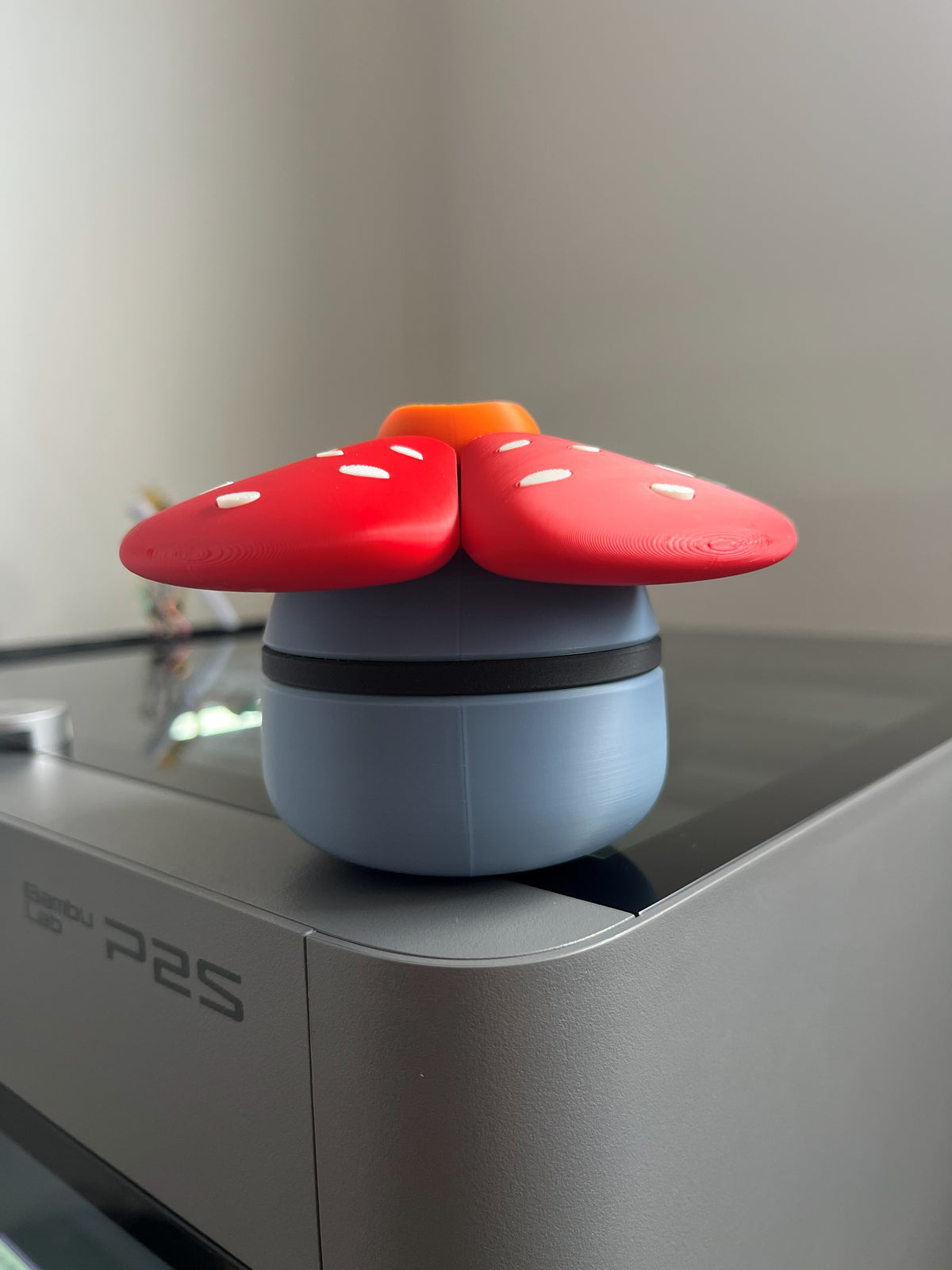 Vileplume Monster Ball, back view