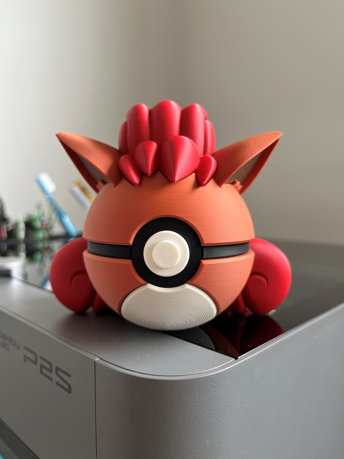 Vulpix Monster Ball, front view