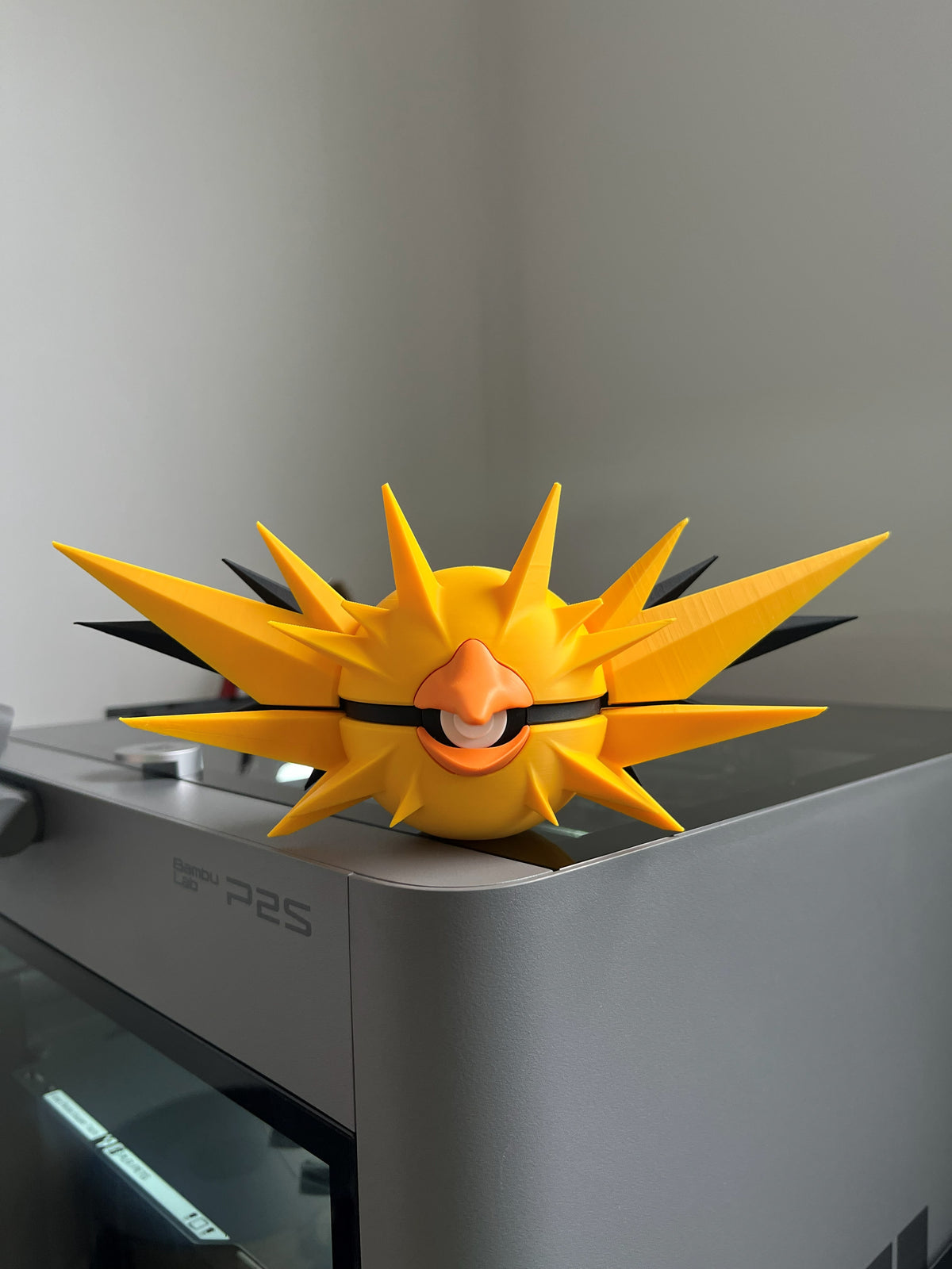 Zapdos Monster Ball, front view